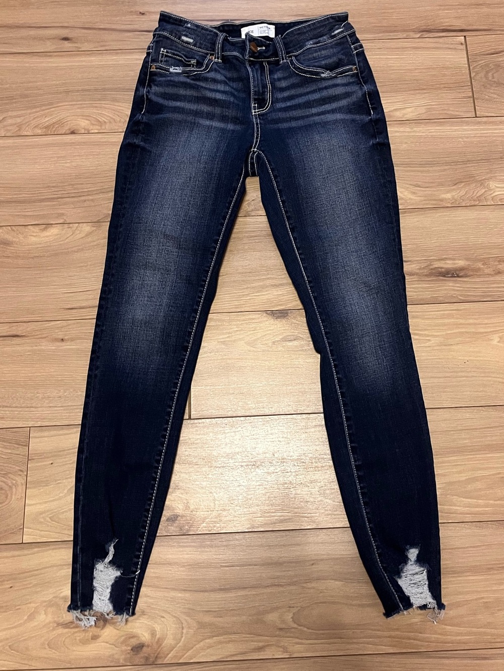 BKE Dark Distressed Women’s Skinny Jeans sz 25